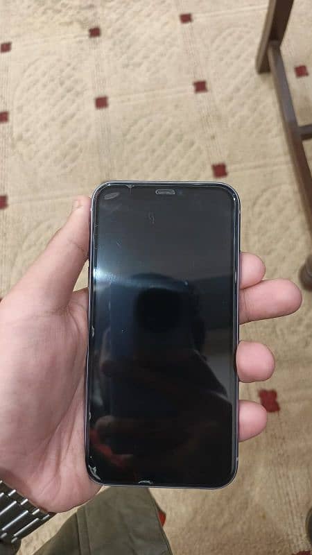 iphone 11 10/10 condition non pta 5