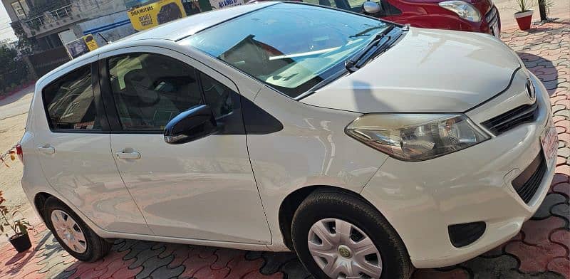 Toyota Vitz 2013 2