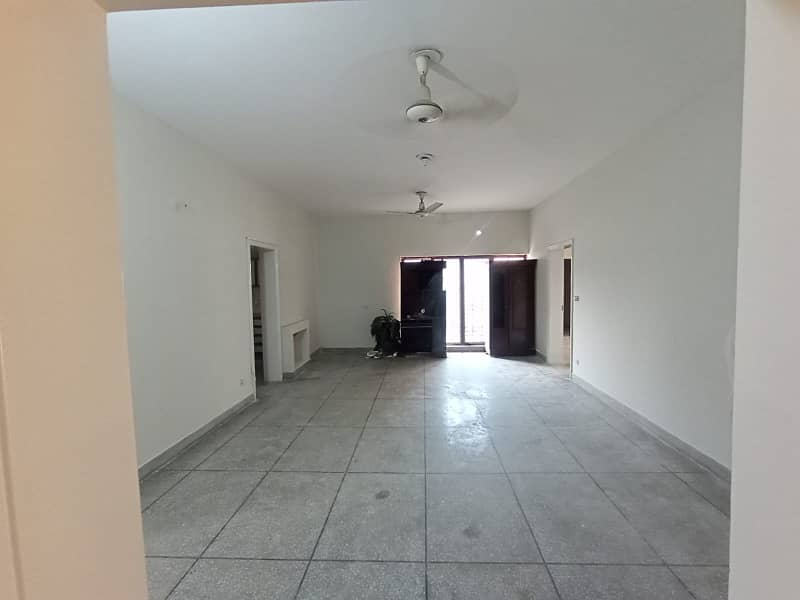 One Kanal Upper Portion For Rent In DHA Phase 2 V Block. 1