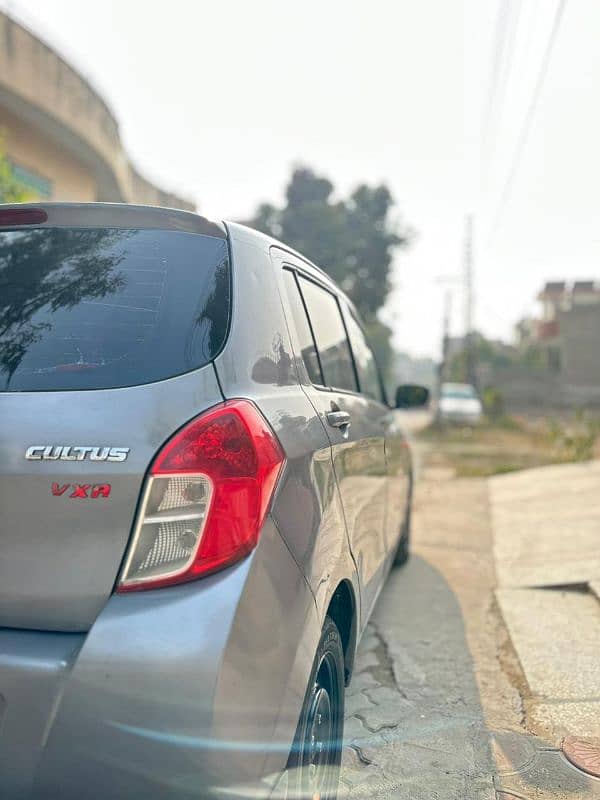 Suzuki Cultus VXR 2017/18 power windows 4