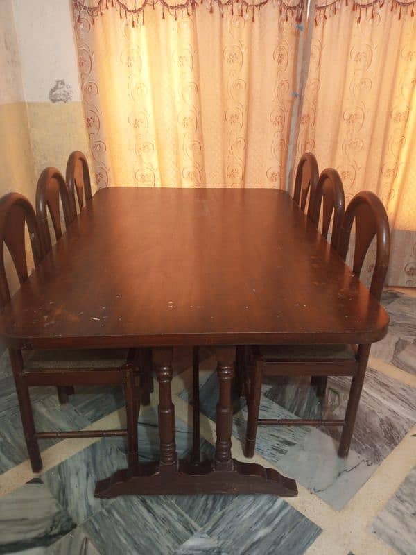 Dining Table with 6 Chairs 1