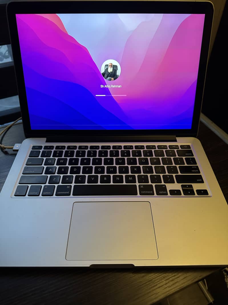 Macbook pro  ( Retina, 13-inch Early 2015) 1