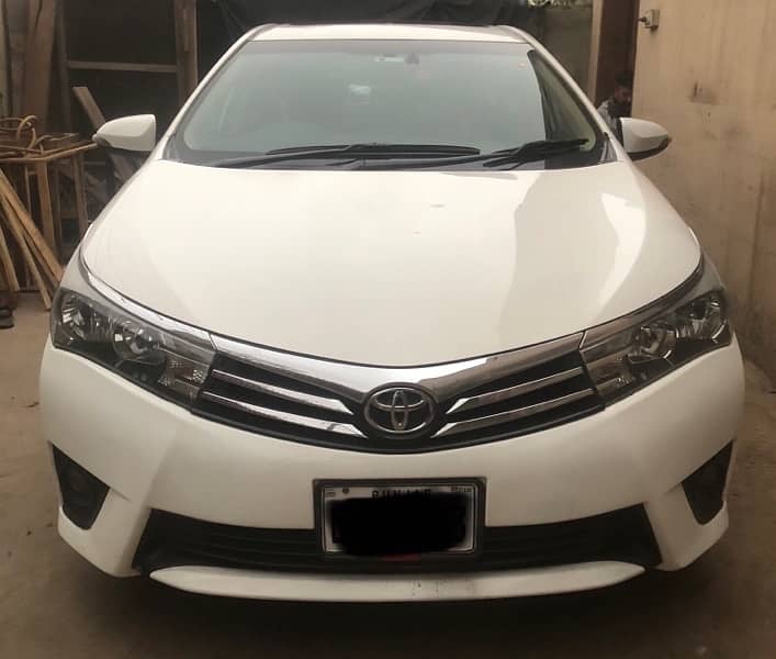 Toyota Altis Grande 2014 1