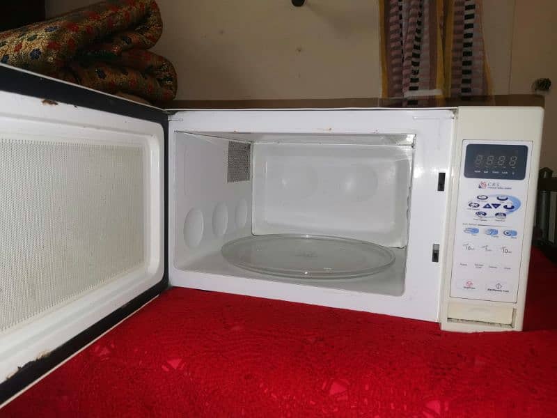 Dawlance Microwave Oven 3