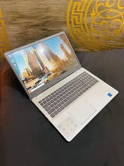 Dell Core i7-11th gen xps 32GB 0