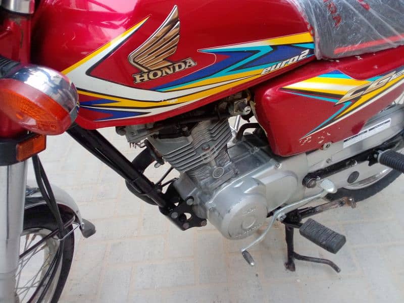 Honda 125 karachi number 19 model 1