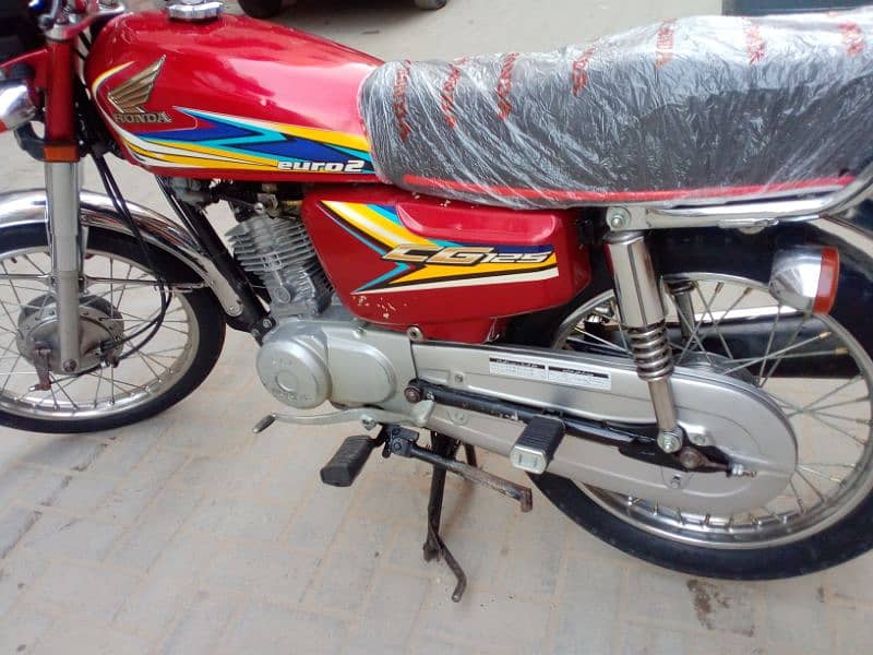 Honda 125 karachi number 19 model 3