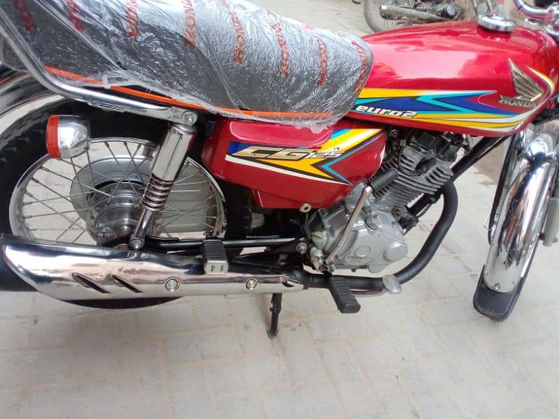 Honda 125 karachi number 19 model 6