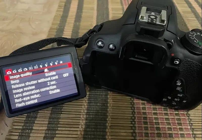 Canon 700D Dslr with 18:55 lens 2