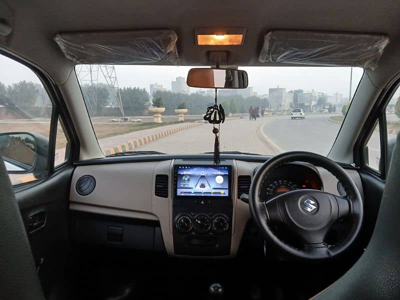 Suzuki Wagon R 2022 11