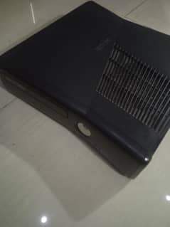 Xbox 360 Slim with kinect Great condition