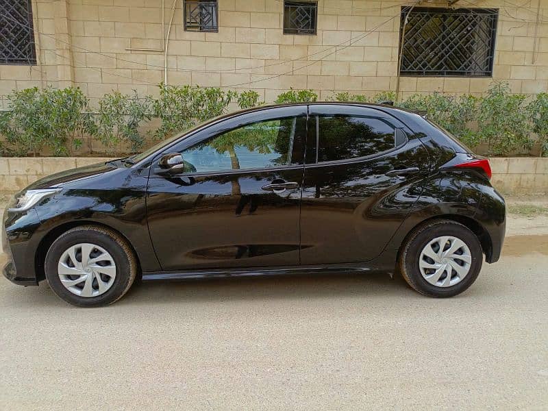 Toyota Yaris G Led Model 2023 - Unregistered 3