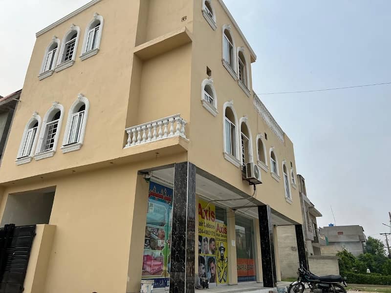 5 MARLA COMMERCIAL BUILDING AVAILABLE FOR SALE IN CANAL GARDEN NEAR BAHRIA TOWN LAHORE 0