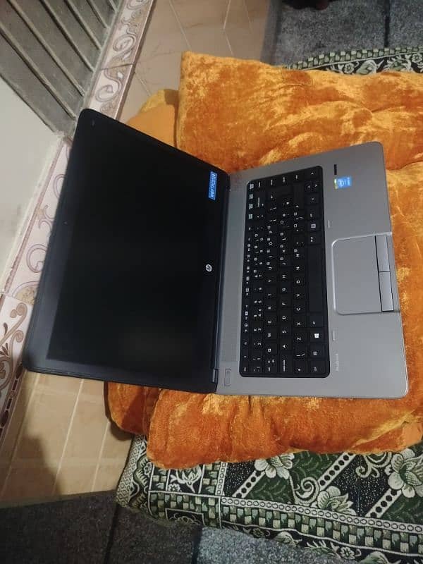 Hp core i5.4gen. 8gb ram . 128 SSD. ram 1