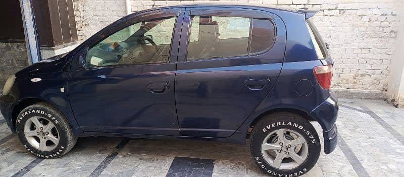 Toyota Vitz 2001 0