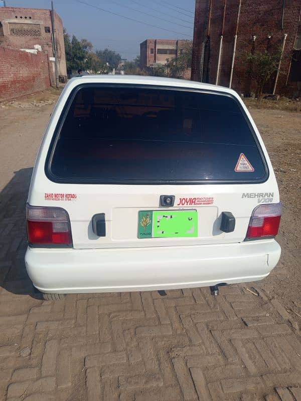 Suzuki Mehran VXR 2016 1