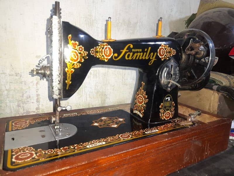 family sewing machine 0