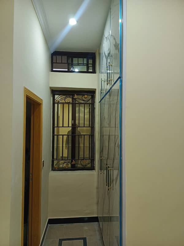 Ground Floor For Rent In G-13 (7 Marla) 3