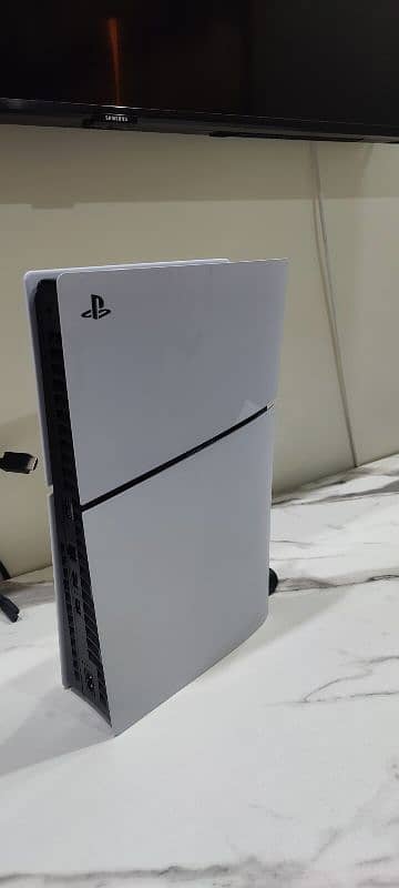 ps5 slim 4