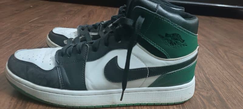 Air Jordan Green (High). Urgent Sale 2