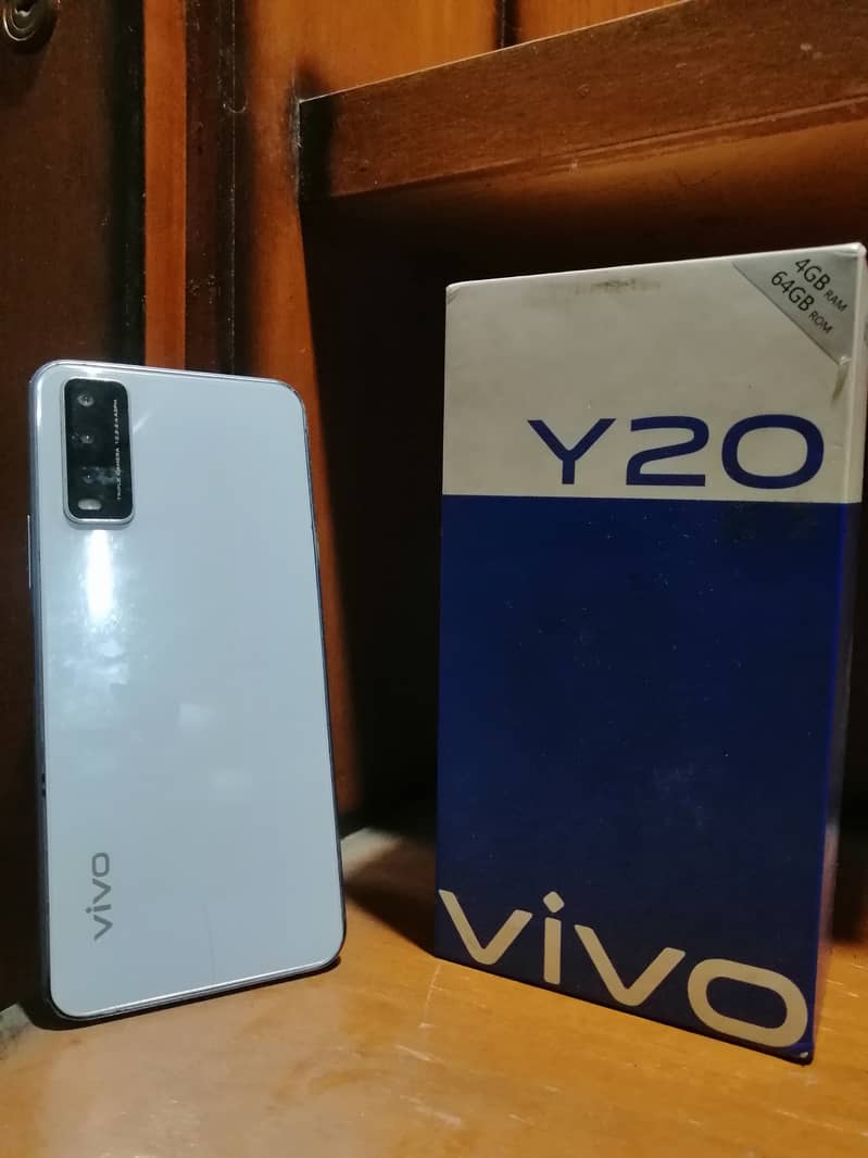 Vivo Y20 + BOX 4/64 3