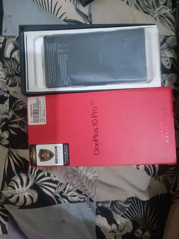 OnePlus 10pro 12+12 ram 256 mamery with charger ha original box 1