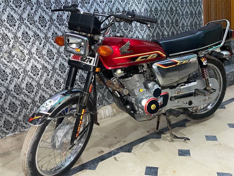 Honda 125 self start special edition 1