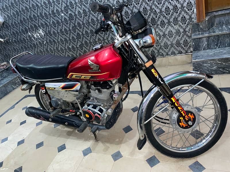 Honda 125 self start special edition 7