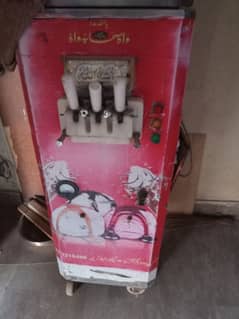 ice cream machine perfect condition