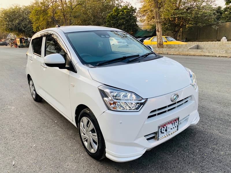 Daihatsu Mira 2023 4