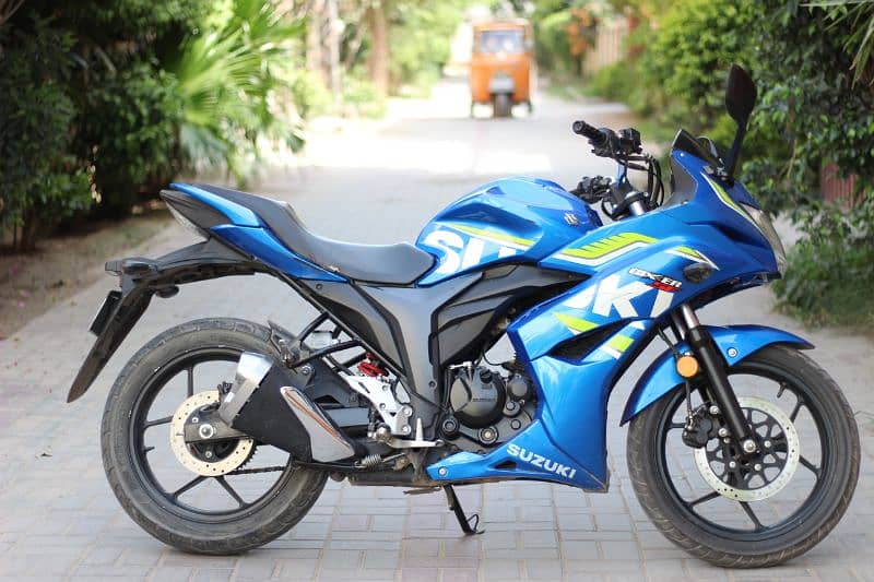 Suzuki Gixxer SF 150.2020 Punjab Registered 4