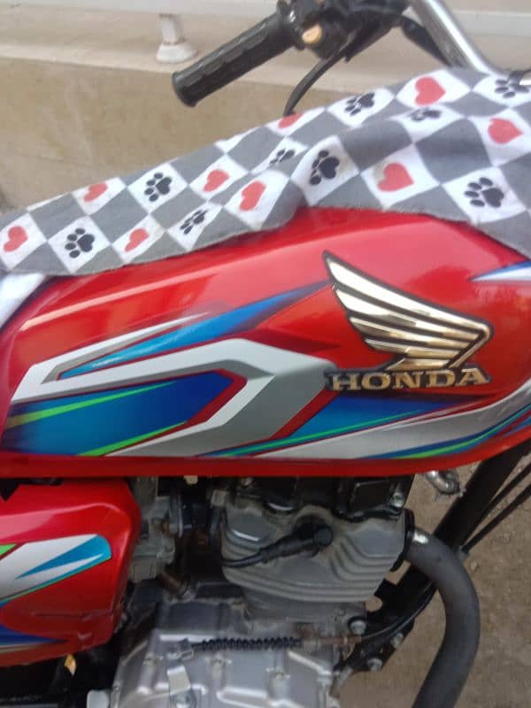 Honda 125 good condition 4