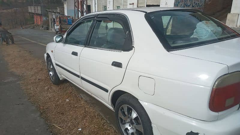 Suzuki Baleno 1999 3