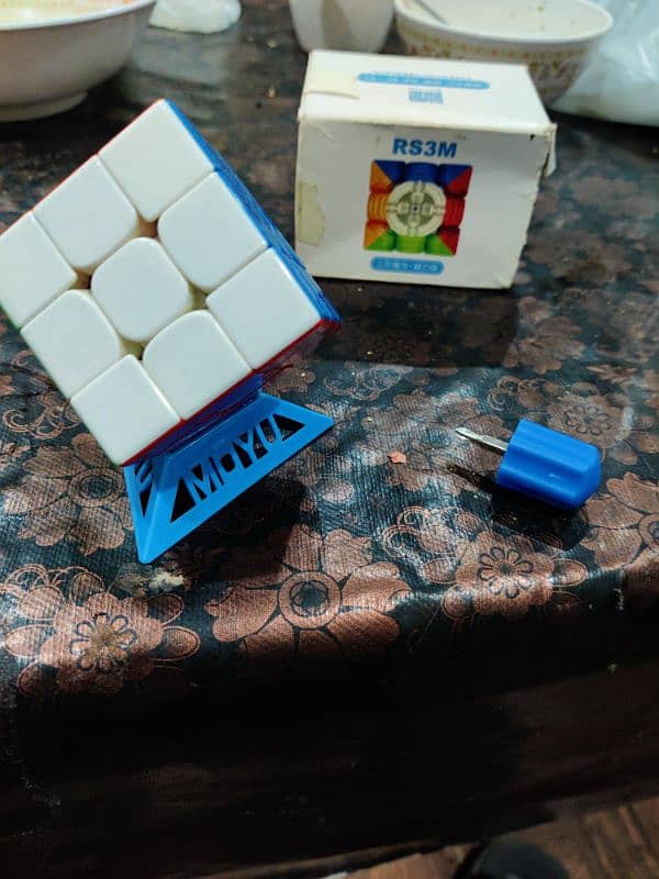 3x3 Rubix cube magnetic RS3M MOYU cube 4