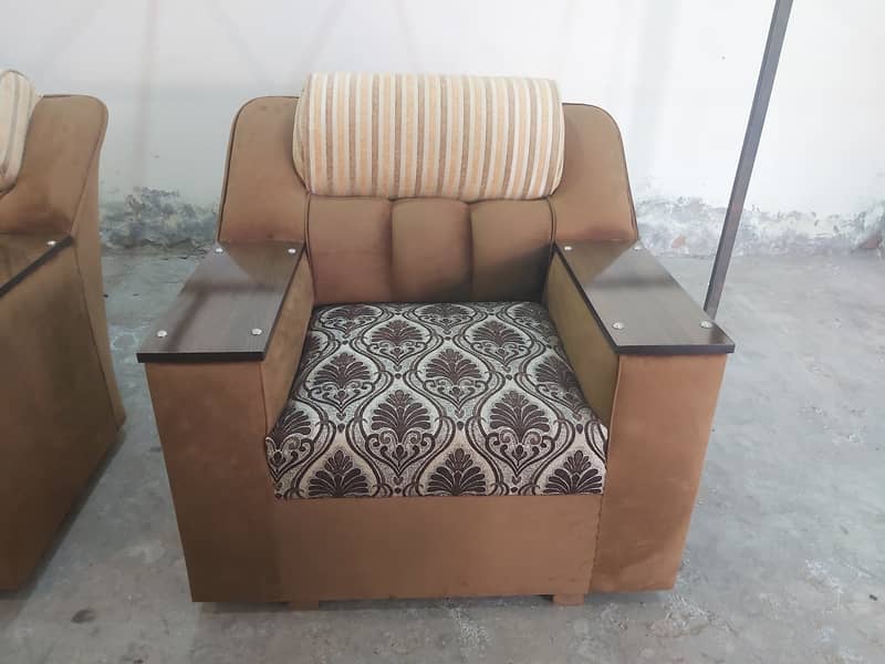 Bed Table sofa Almari 6