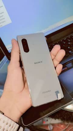 Sony Xperia 5