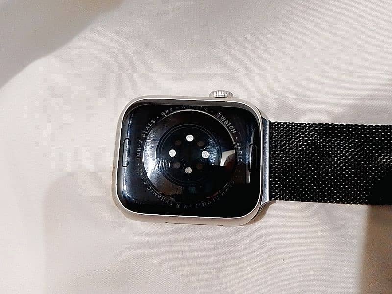 Apple watch series 7 in low price, urgent sale 1