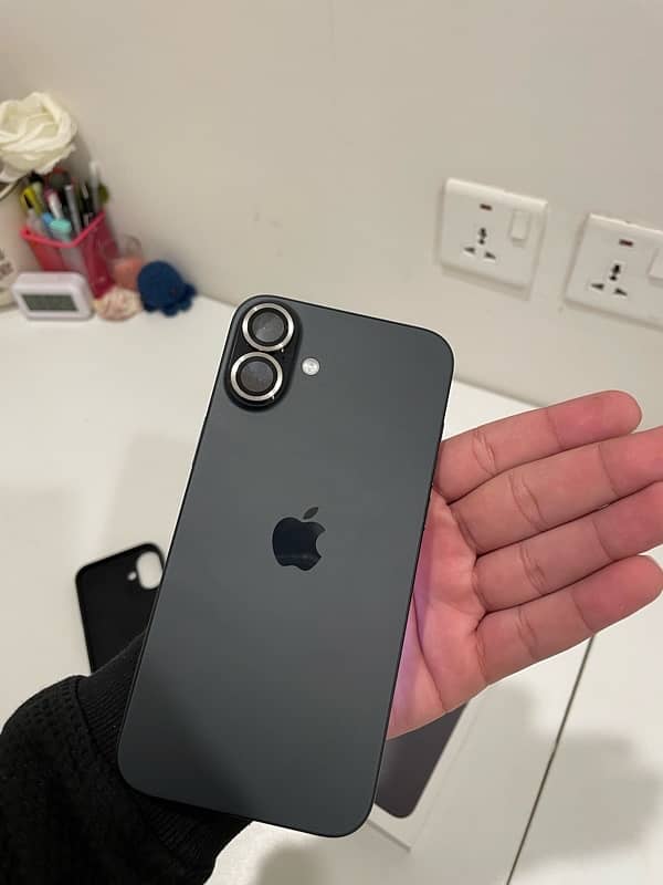 IPhone 16 Plus pta approved 5