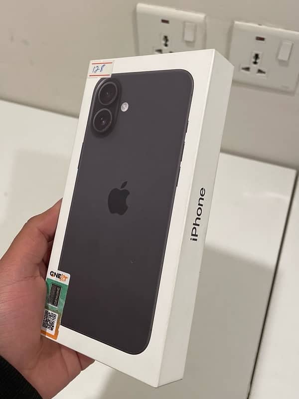 IPhone 16 Plus pta approved 6