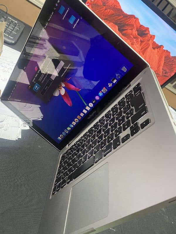 Apple Laptop for sale 1