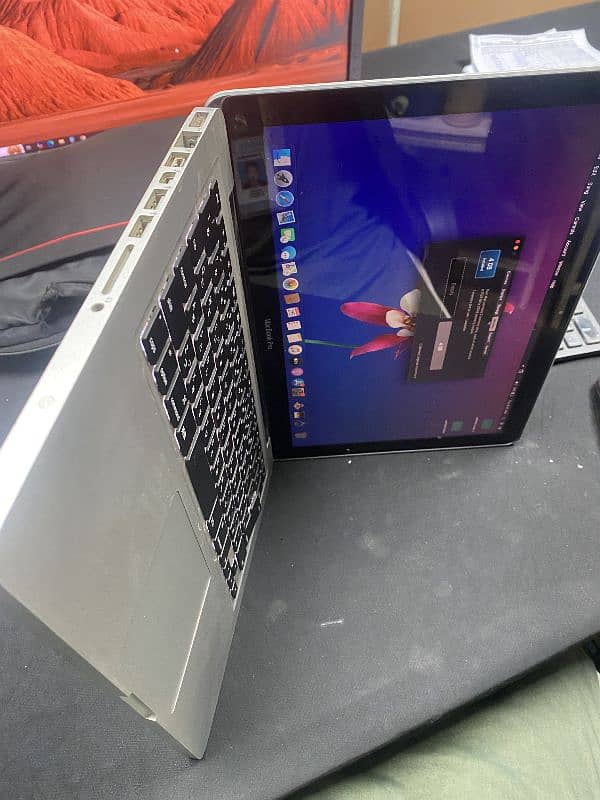 Apple Laptop for sale 2