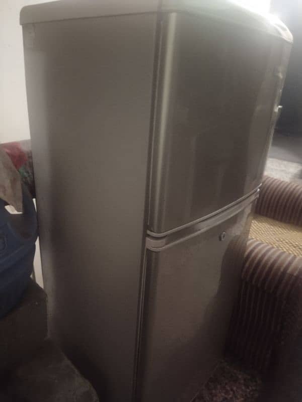 Haier fridge good condition 5