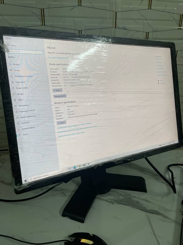 Dell 24 inch monitor IPs in fresh condition 2