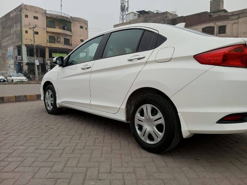 Honda City 2022 1.5 CVT Automatic Total Genuine 3