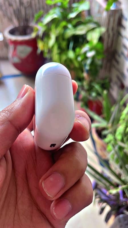 Apple airpods 3 in fresh condition 2