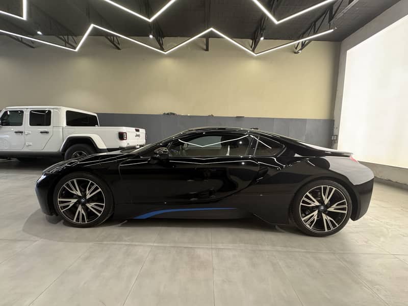 BMW i8 2