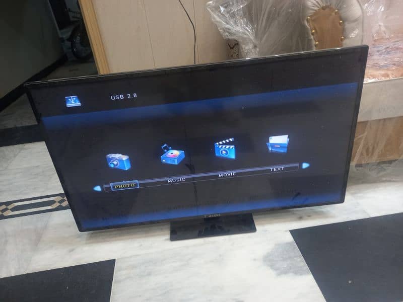 Samsung Led Tv 40 inch no fault good condition 6