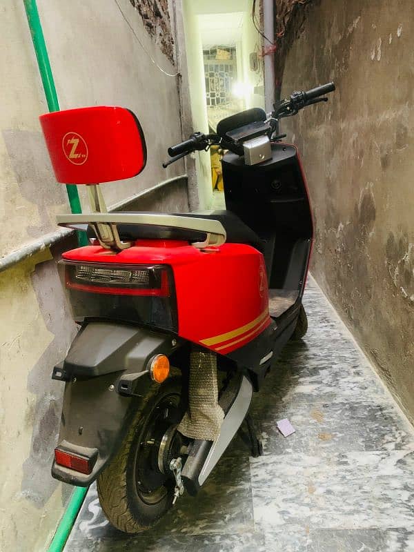 Electric Scooter Z Evee H4 2