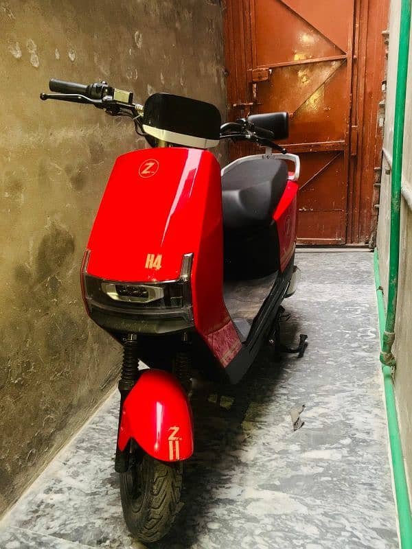 Electric Scooter Z Evee H4 7