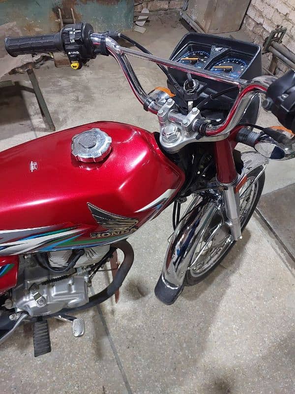 honda 125 for sale in excellenti  condition 2023 model 2